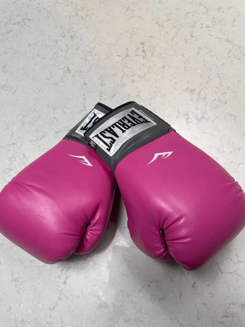 Hot Pink Everlast Boxing Gloves 12 Ounces  Great Condition